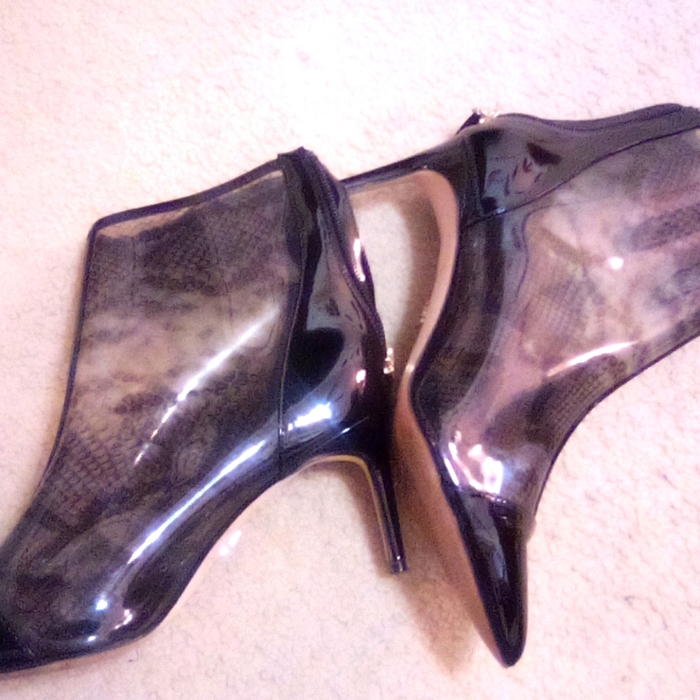 BOOTIES - Picture 2 of 4